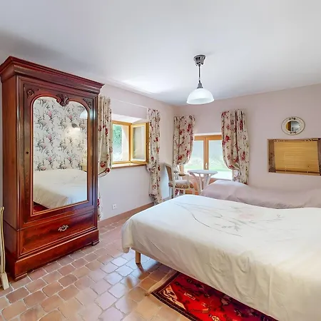 Clos Du Prevert-ferme Des Pruniers Holiday home